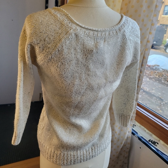 Silver speckled cable-knit v-neck sweater, Dynamite sz small - Picture 7 of 8